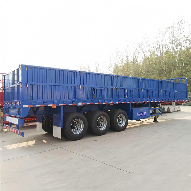 Triaxle with Board Trailer